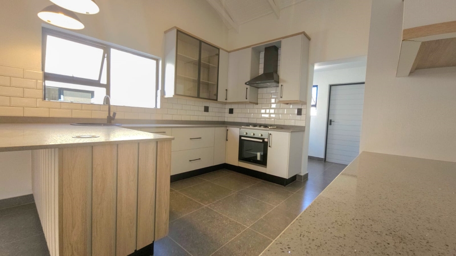 To Let 3 Bedroom Property for Rent in Melodie North West